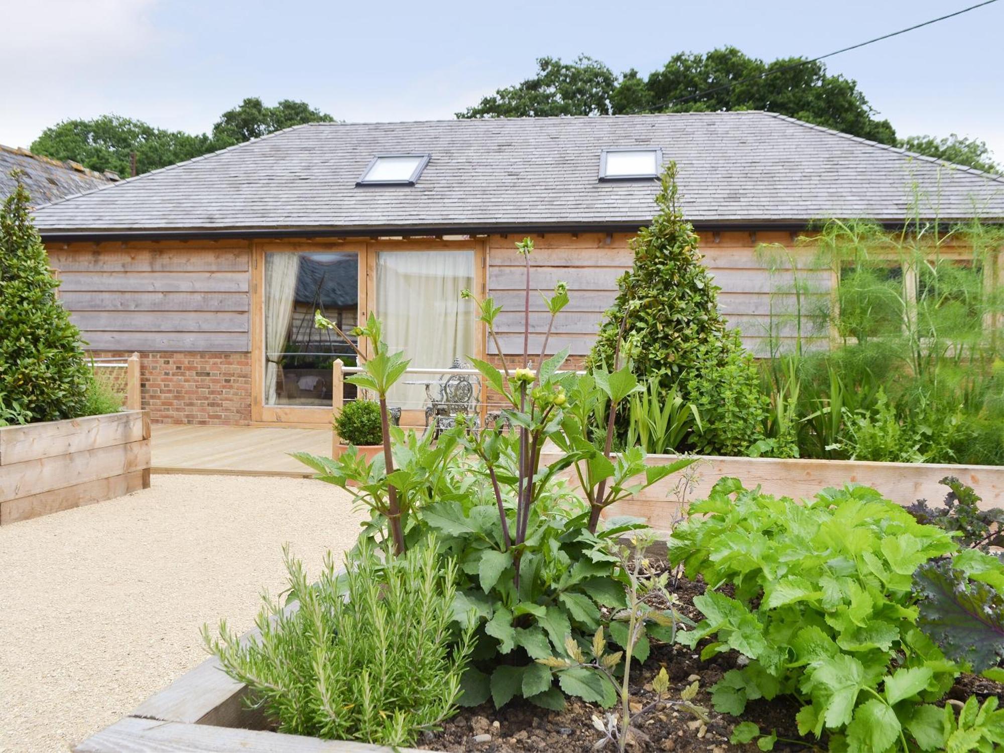 Little Barn - Ukc2539